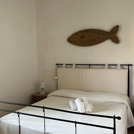 Appartamento Il Paguro A Cala Francese La Maddalena  Exteriér fotografie